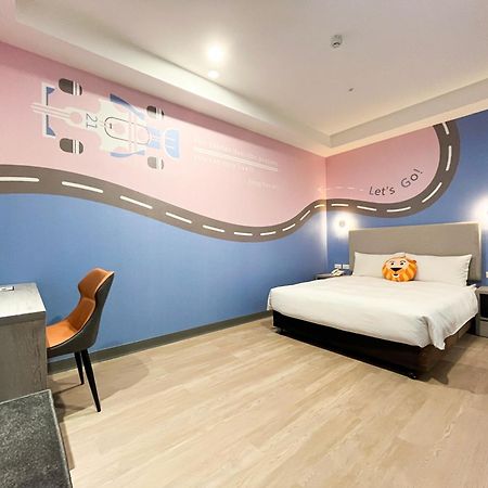 Holiday Garden Hotel Skm Park Kaohsiung Eksteriør billede