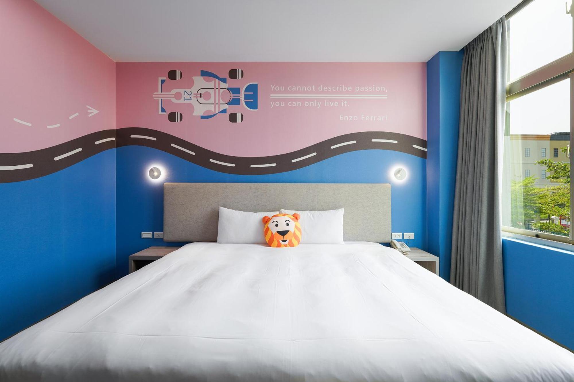 Holiday Garden Hotel Skm Park Kaohsiung Eksteriør billede