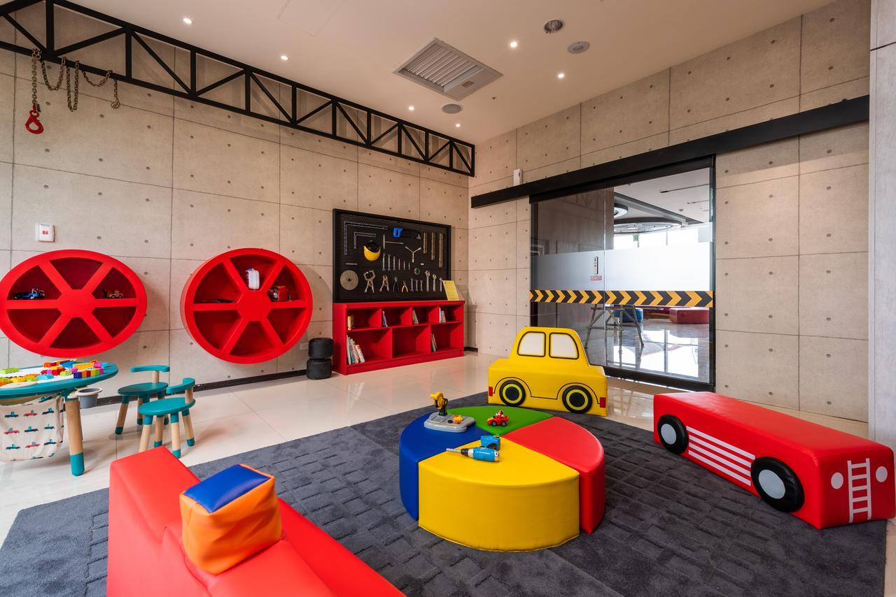 Holiday Garden Hotel Skm Park Kaohsiung Eksteriør billede